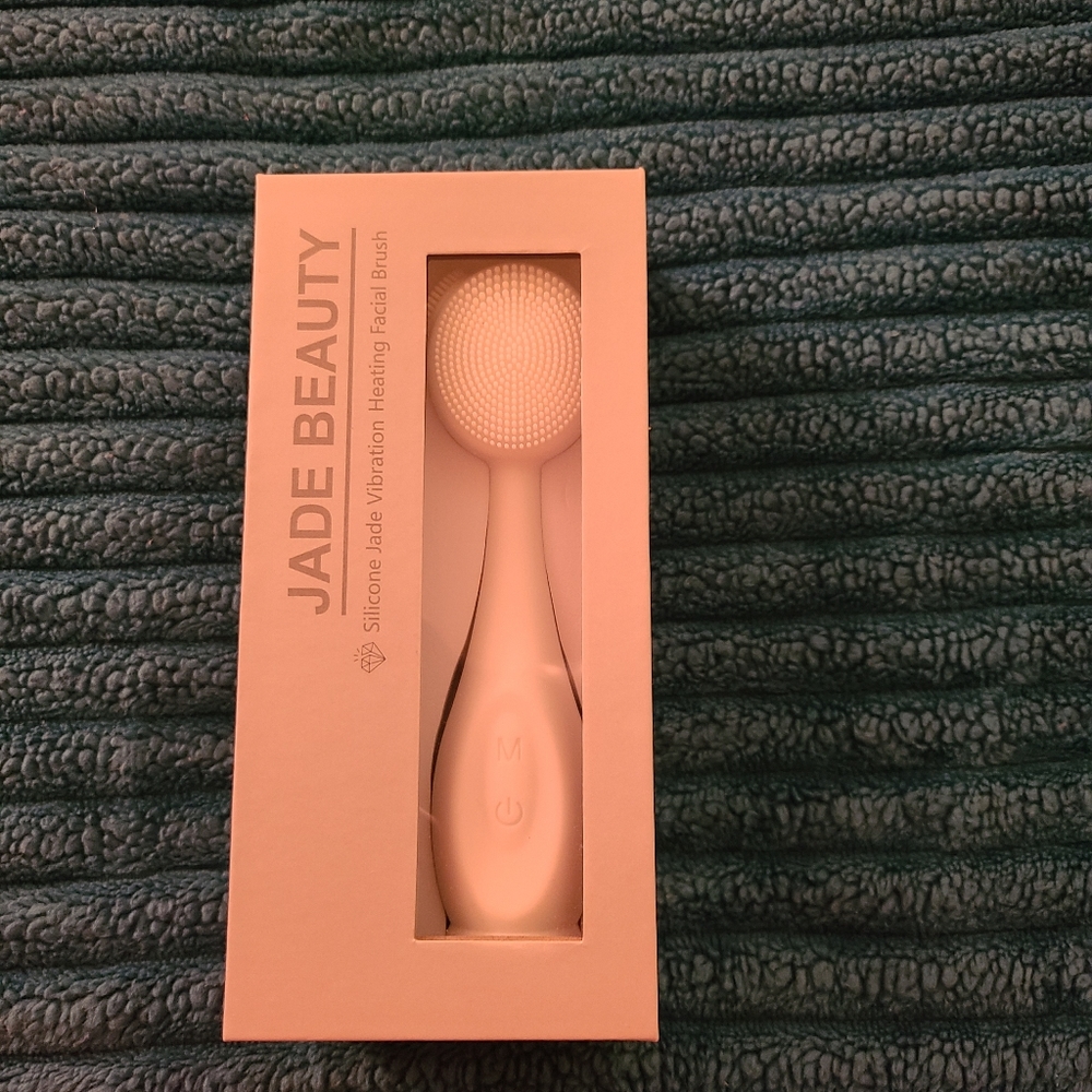 Facial Cleansing Brush